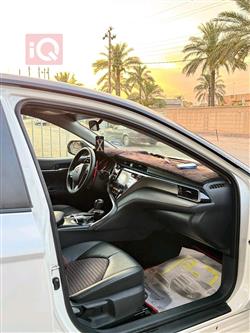 تۆیۆتا کامری